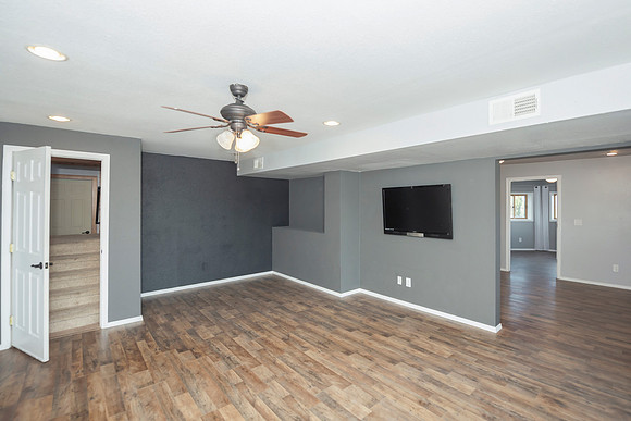 basement living room1