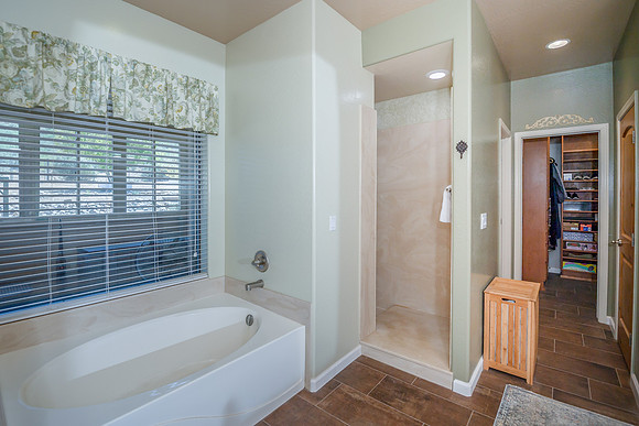 master bath5