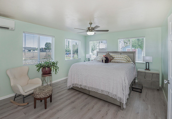 a (31) first master room