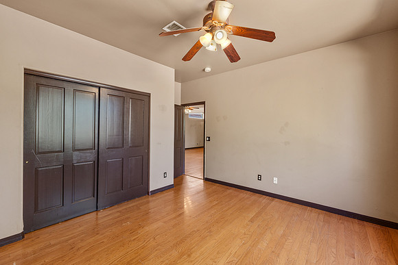 Bedroom #4-139 (2)