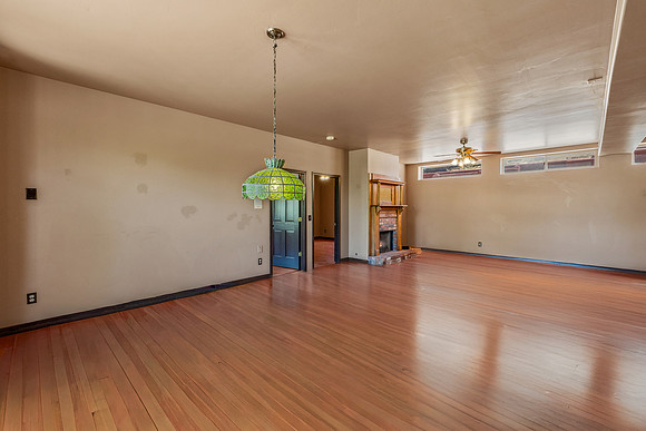 Dining Room 2-134