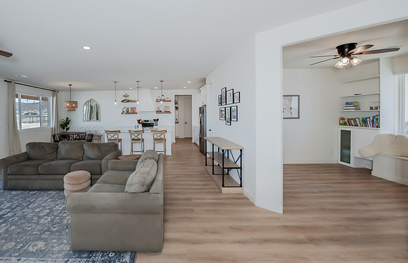 2Living room showing front room or den