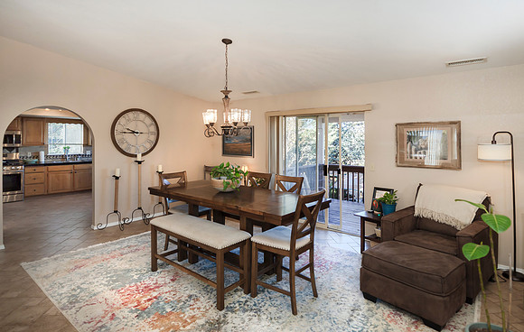 5 DINING ROOM
