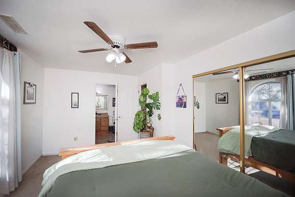 15 GUEST BED UP