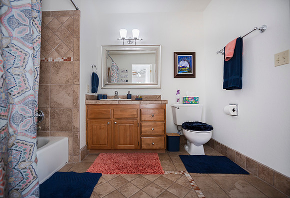16 GUEST BATH UP
