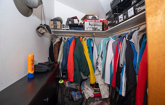 untitled42-guest bedroom closet