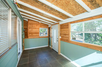 DSC_7691 Front Entry - Sun room1