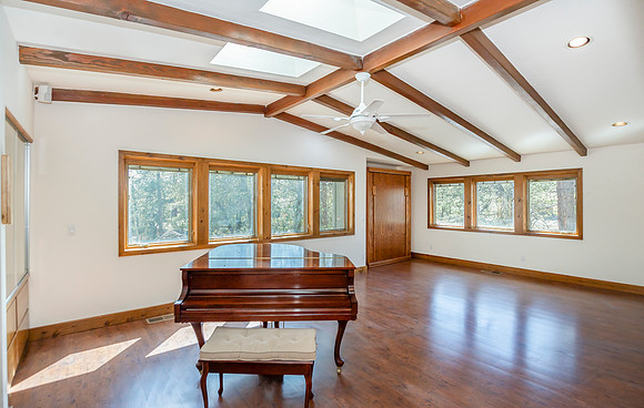 large room off living room with murphy bed(30 of 63)