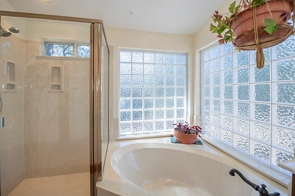 master bath (25 of 63)
