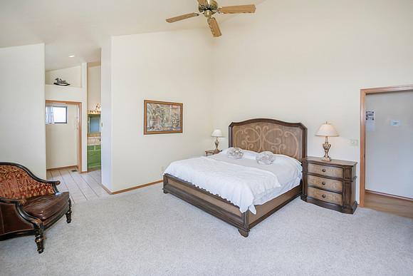 master bed1