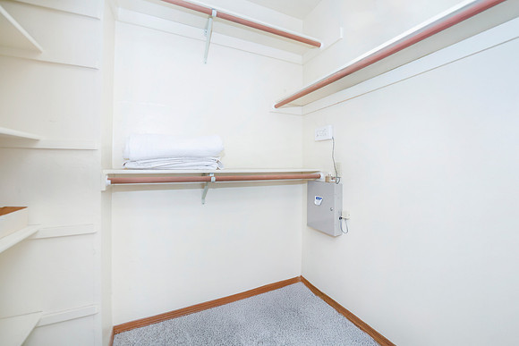 guest bed down closet