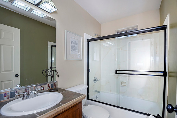 Upstairs guest bathroom