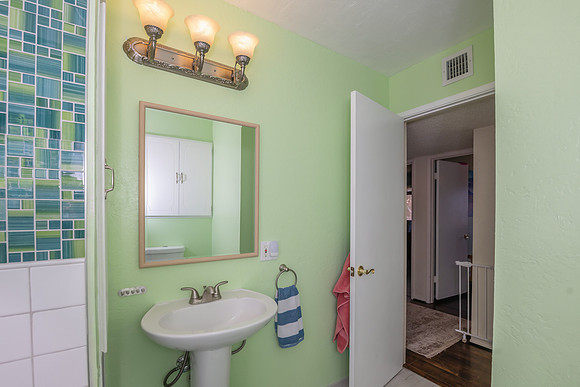 guest full bath