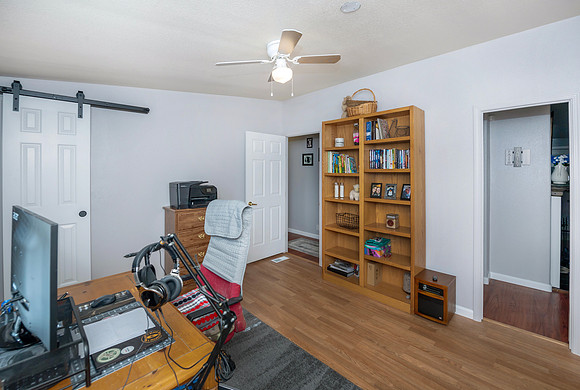(3)bedroom