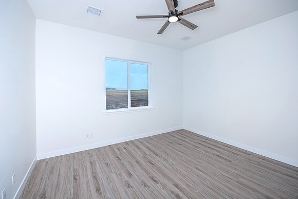 (2) guest bedroom