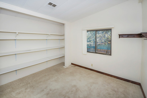 (2)guest bed