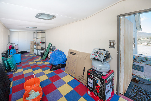 inside of mobile home1
